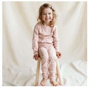 Goumi Kids Bamboo All Day Jogger Set Loungewear Pajamas Long Sleeve Pale Pink 4T